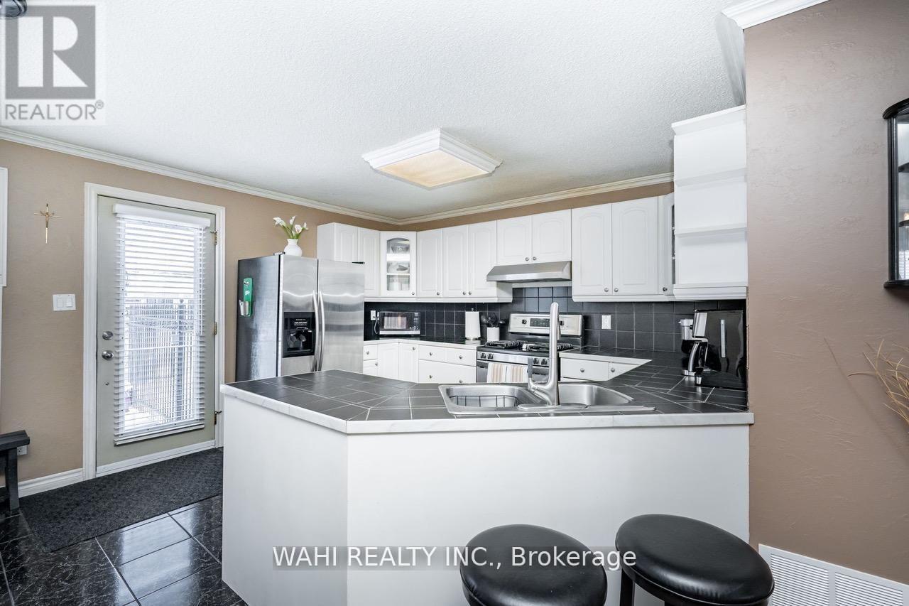 1336 Maple Road, Innisfil, Ontario  L0L 1C0 - Photo 15 - N12848892