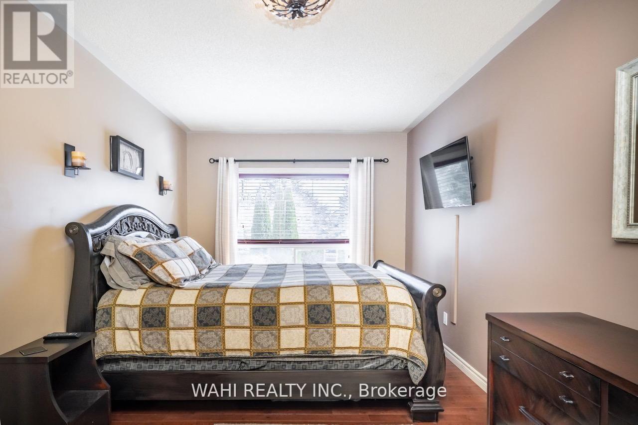 1336 Maple Road, Innisfil, Ontario  L0L 1C0 - Photo 6 - N12848892