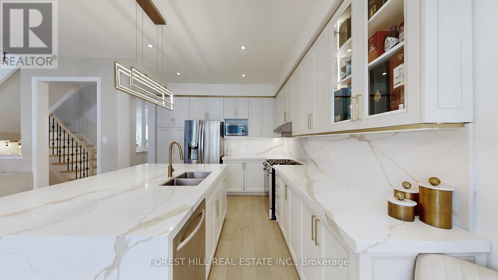 101 Ravine Edge Drive, Richmond Hill (Jefferson), Ontario  L4E 4J6 - Photo 12 - N12848920