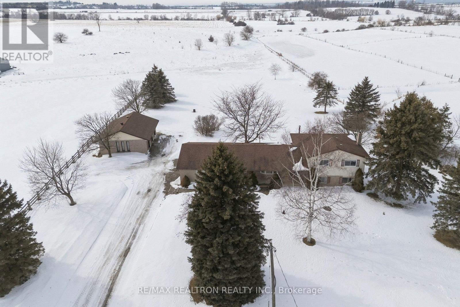 21084 Woodbine Avenue, East Gwillimbury, Ontario  L0G 1R0 - Photo 1 - N12848922