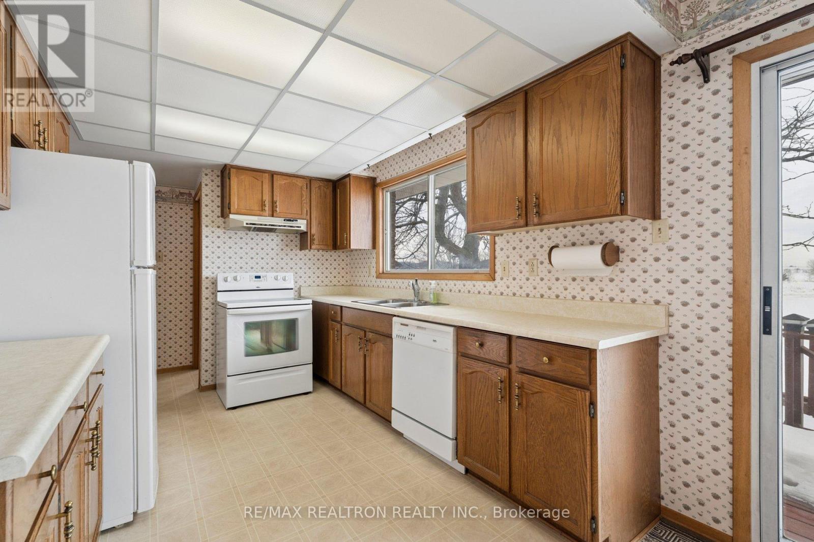 21084 Woodbine Avenue, East Gwillimbury, Ontario  L0G 1R0 - Photo 12 - N12848922