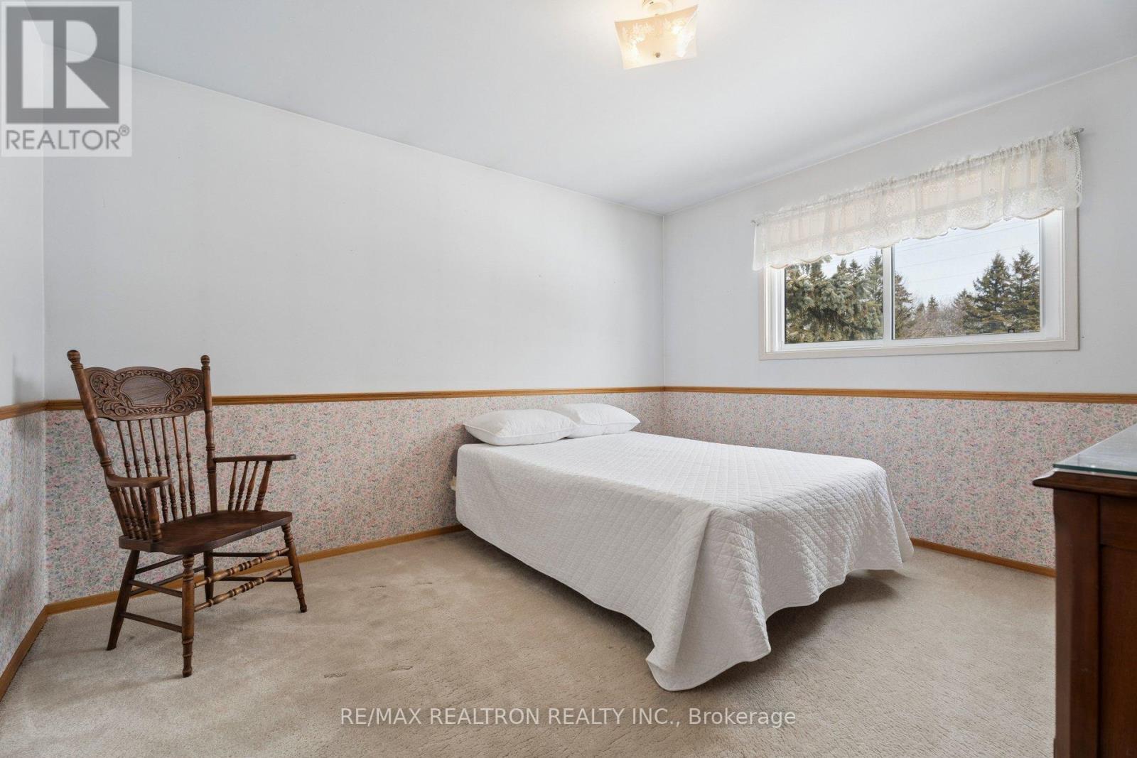 21084 Woodbine Avenue, East Gwillimbury, Ontario  L0G 1R0 - Photo 19 - N12848922