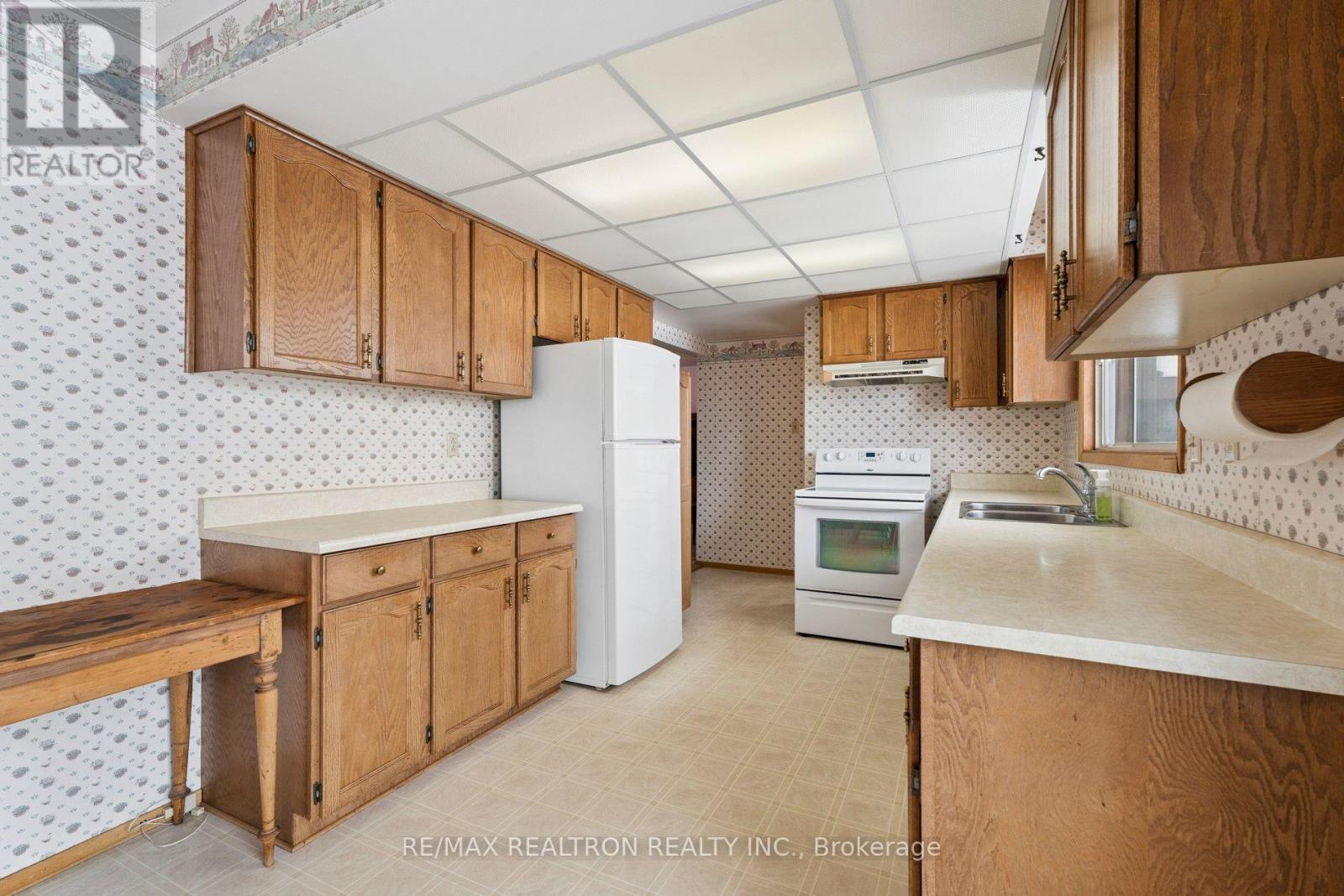 21084 Woodbine Avenue, East Gwillimbury, Ontario  L0G 1R0 - Photo 9 - N12848922