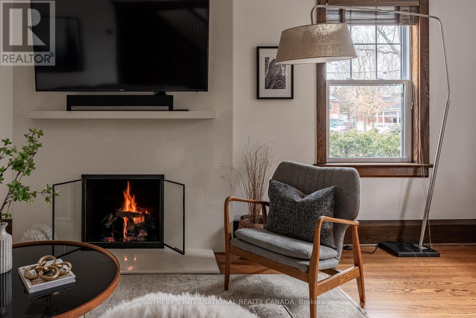 77 Catherine Avenue, Aurora, Ontario  L4G 1K6 - Photo 4 - N12848930