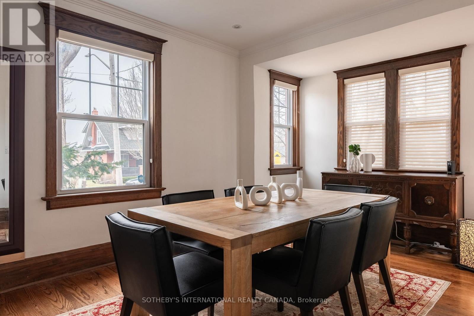 77 Catherine Avenue, Aurora, Ontario  L4G 1K6 - Photo 6 - N12848930