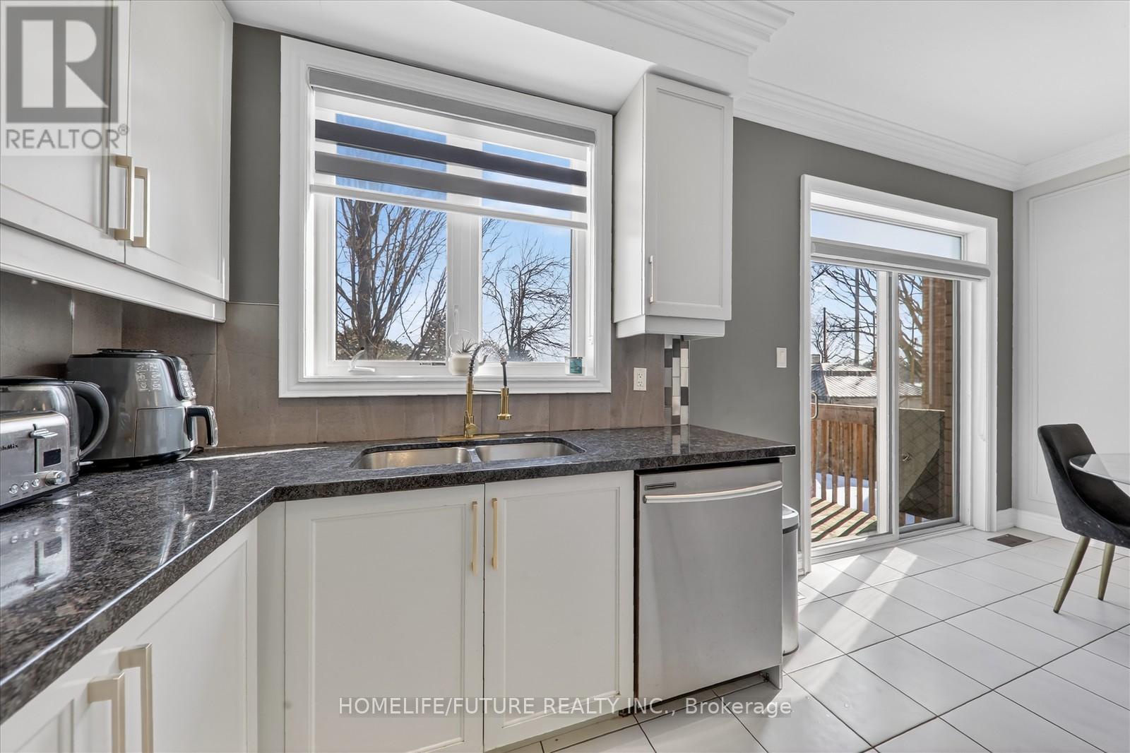 35 Mohandas Drive, Markham (Cedarwood), Ontario  L3S 0E5 - Photo 17 - N12848948