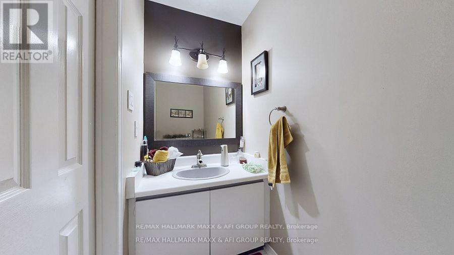 719 Shanahan Boulevard, Newmarket, Ontario  L3X 1P8 - Photo 19 - N12848950