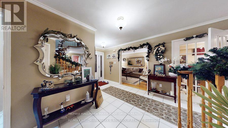 719 Shanahan Boulevard, Newmarket, Ontario  L3X 1P8 - Photo 20 - N12848950