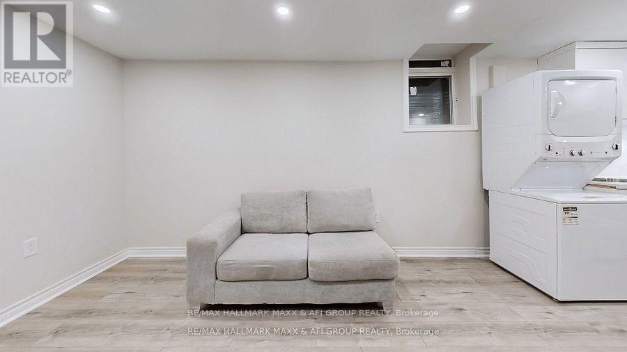 719 Shanahan Boulevard, Newmarket, Ontario  L3X 1P8 - Photo 31 - N12848950