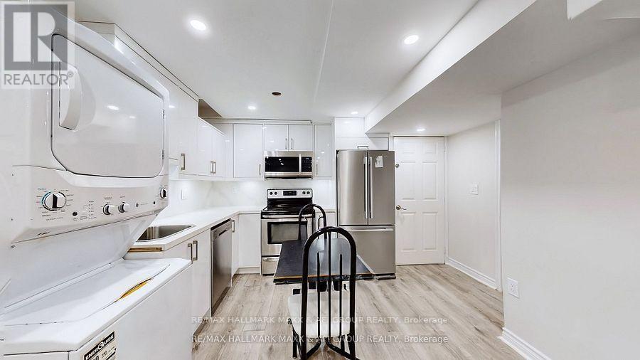 719 Shanahan Boulevard, Newmarket, Ontario  L3X 1P8 - Photo 32 - N12848950