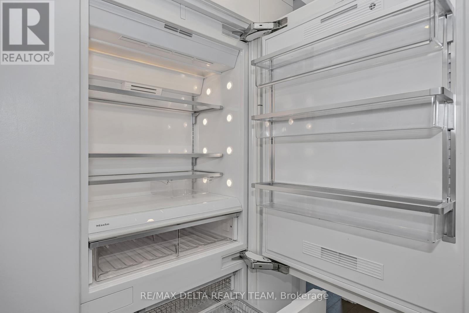 1202 - 200 Besserer Street, Ottawa, Ontario  K1N 0A7 - Photo 11 - X12848392