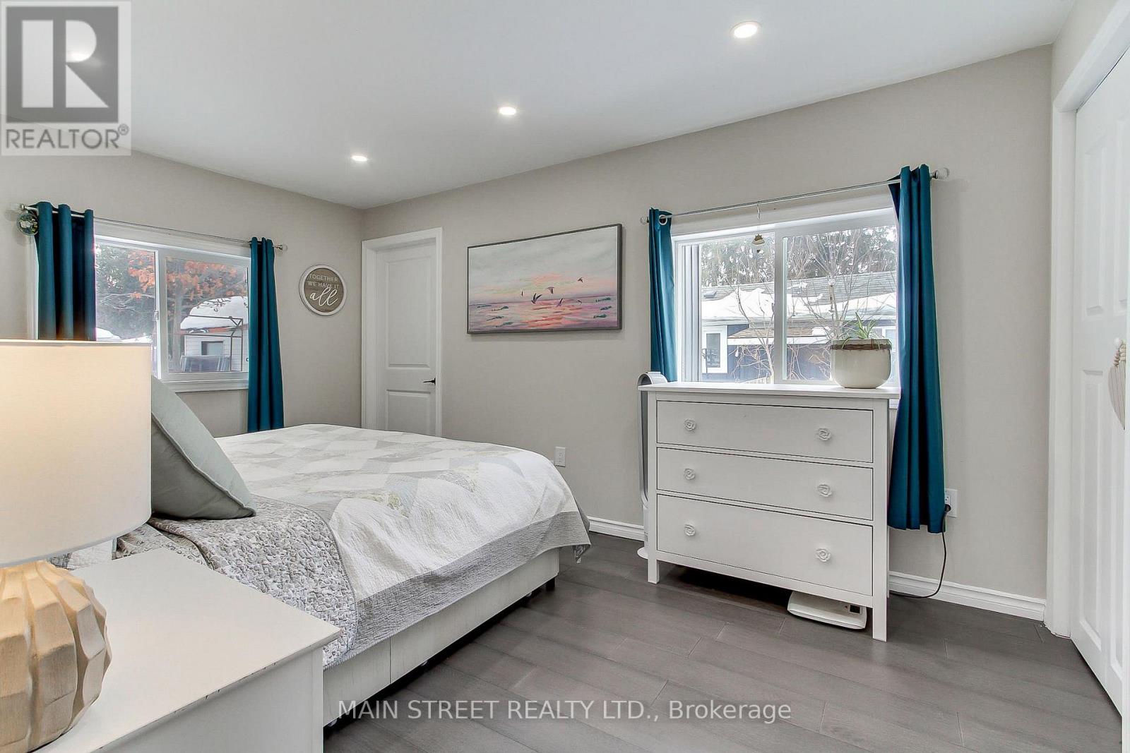 1039 Ewart Street, Innisfil, Ontario  L0L 1W0 - Photo 11 - N12849016