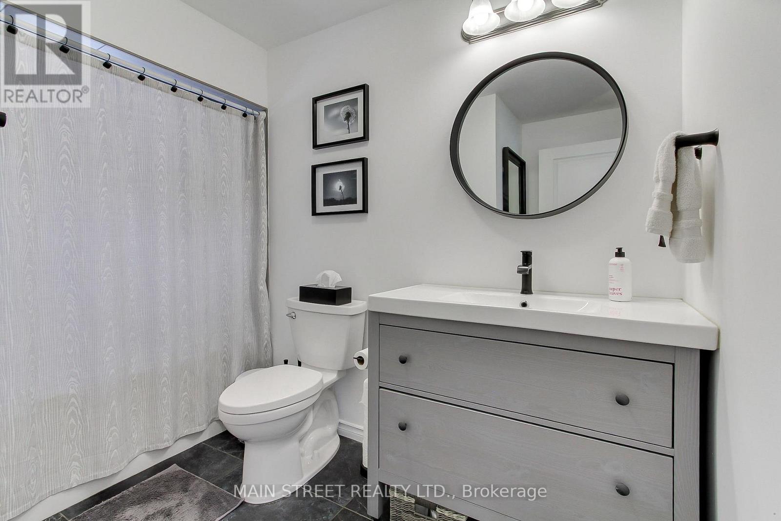 1039 Ewart Street, Innisfil, Ontario  L0L 1W0 - Photo 16 - N12849016