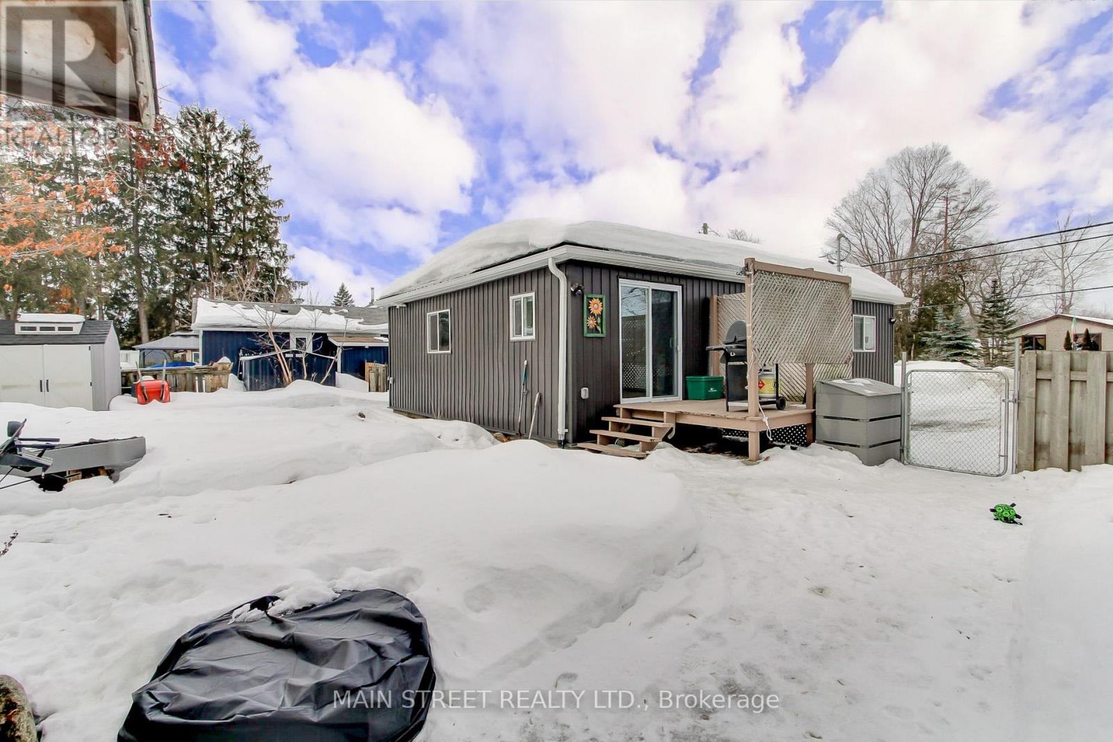 1039 Ewart Street, Innisfil, Ontario  L0L 1W0 - Photo 21 - N12849016