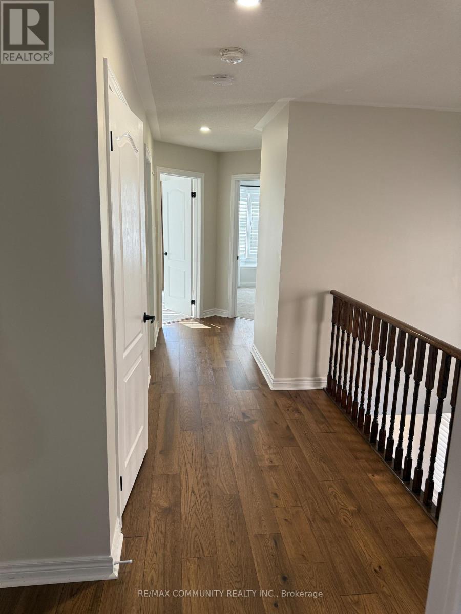 327 Mantle Avenue, Whitchurch-Stouffville, Ontario  L4A 0R9 - Photo 12 - N12849030