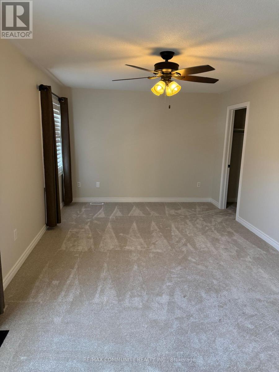 327 Mantle Avenue, Whitchurch-Stouffville, Ontario  L4A 0R9 - Photo 13 - N12849030