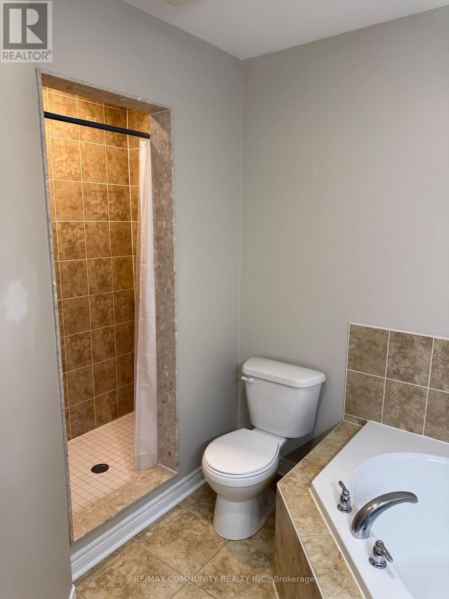 327 Mantle Avenue, Whitchurch-Stouffville, Ontario  L4A 0R9 - Photo 15 - N12849030