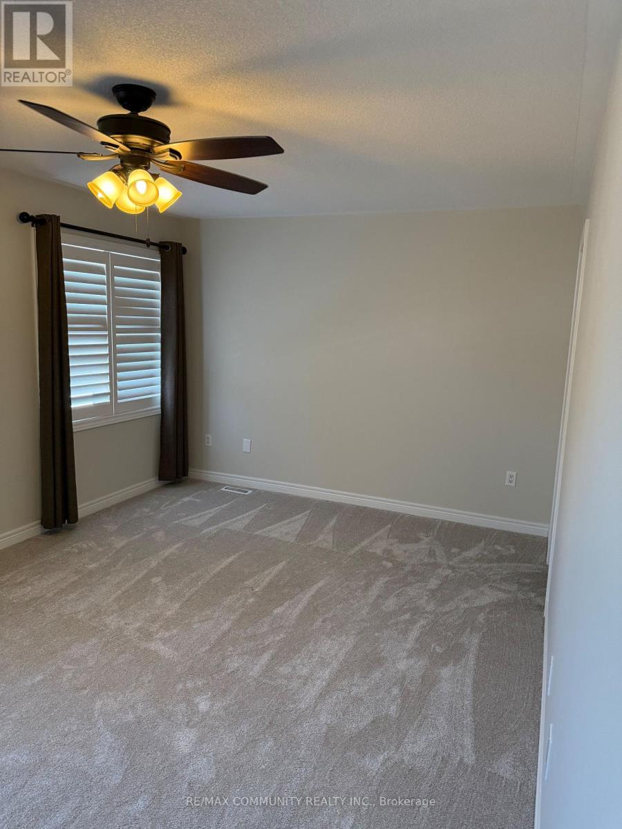 327 Mantle Avenue, Whitchurch-Stouffville, Ontario  L4A 0R9 - Photo 17 - N12849030