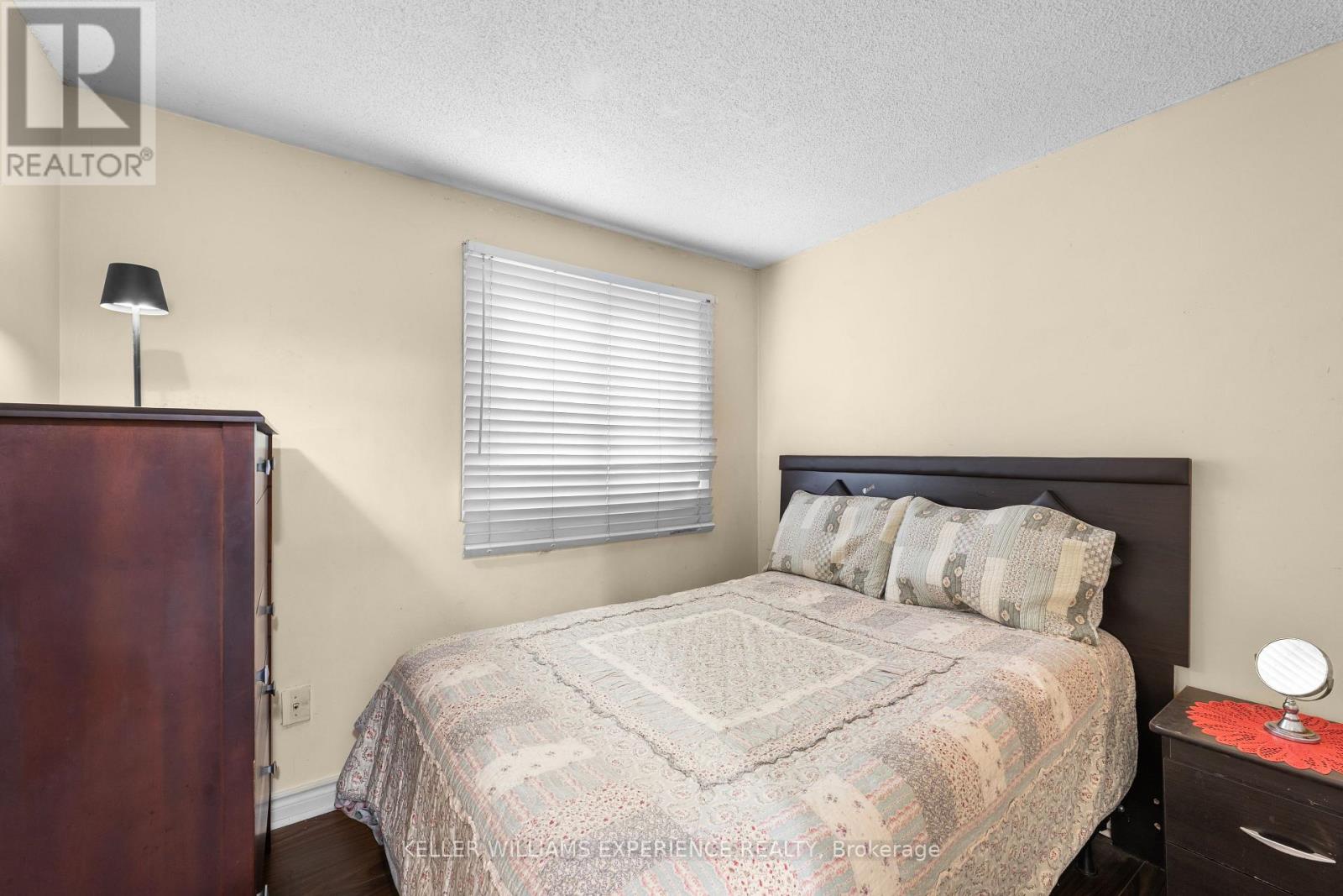 4 Sunshine Drive, Richmond Hill, Ontario  L4C 8K8 - Photo 20 - N12849076