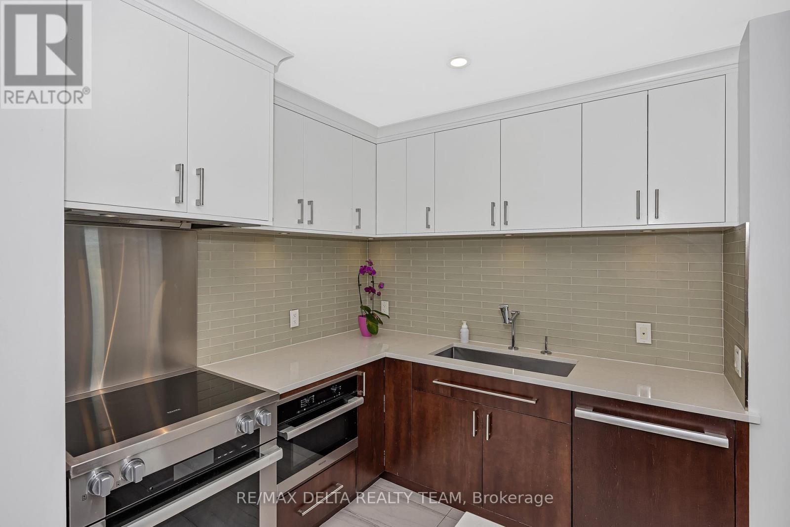 1202 - 200 Besserer Street, Ottawa, Ontario  K1N 0A7 - Photo 7 - X12848392