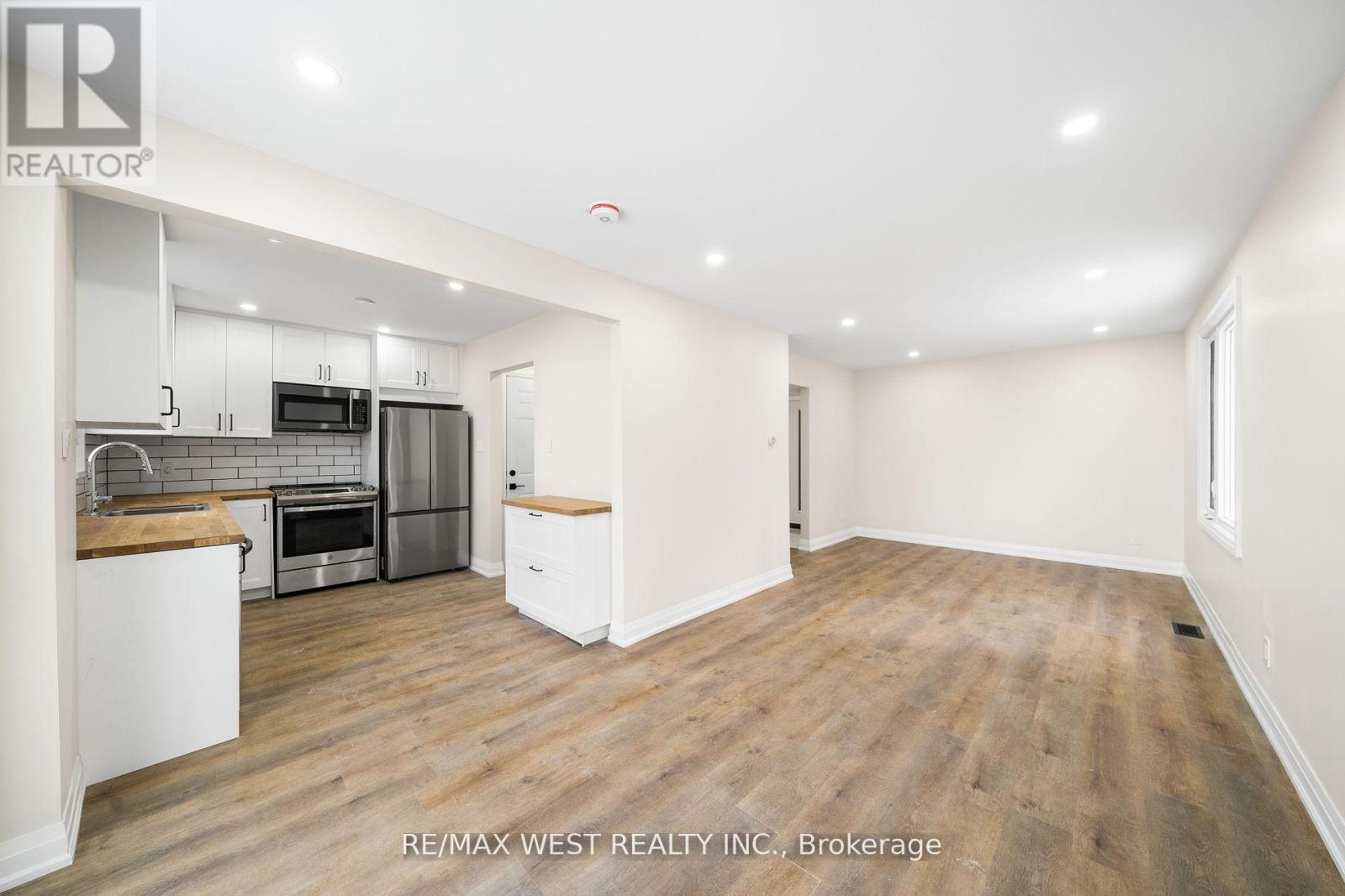 36 Wilson Court, Barrie (Allandale Heights), Ontario  L4N 5K8 - Photo 10 - S12848968