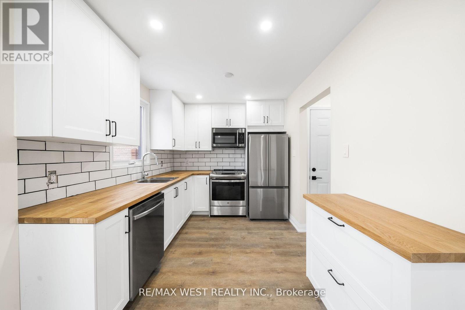 36 Wilson Court, Barrie (Allandale Heights), Ontario  L4N 5K8 - Photo 12 - S12848968