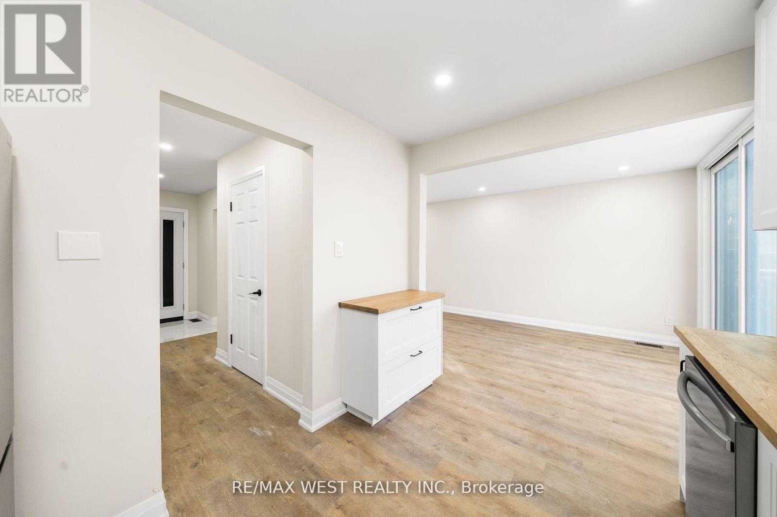 36 Wilson Court, Barrie (Allandale Heights), Ontario  L4N 5K8 - Photo 15 - S12848968