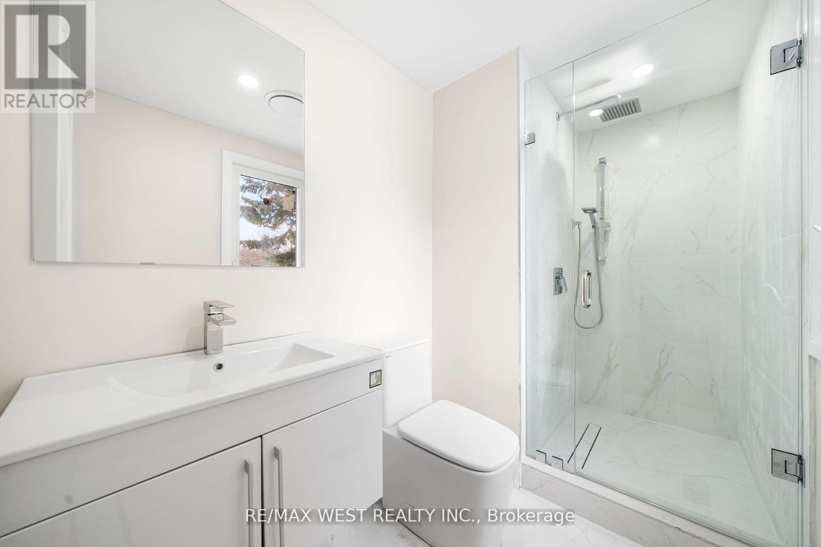 36 Wilson Court, Barrie (Allandale Heights), Ontario  L4N 5K8 - Photo 20 - S12848968