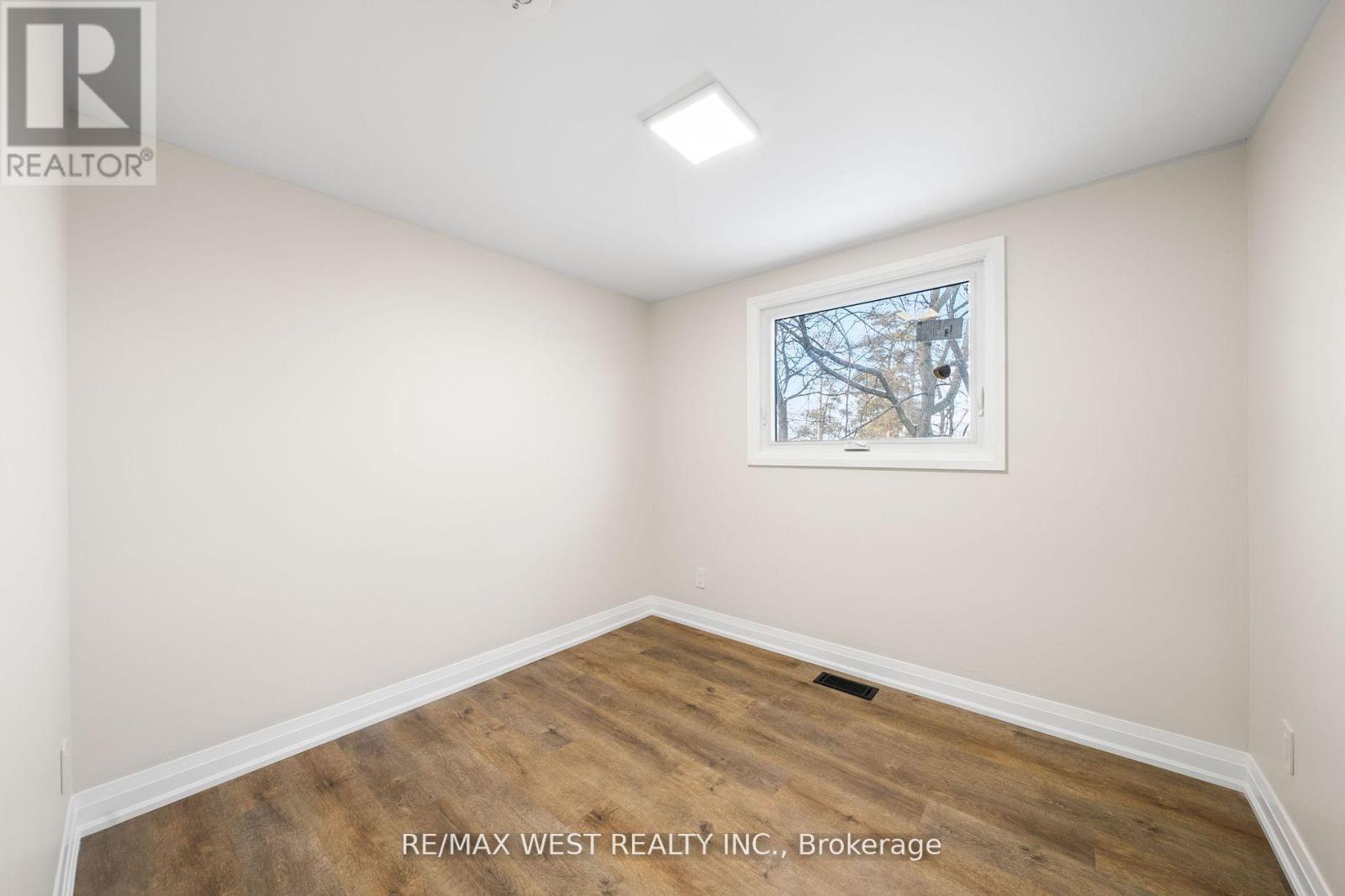 36 Wilson Court, Barrie (Allandale Heights), Ontario  L4N 5K8 - Photo 22 - S12848968