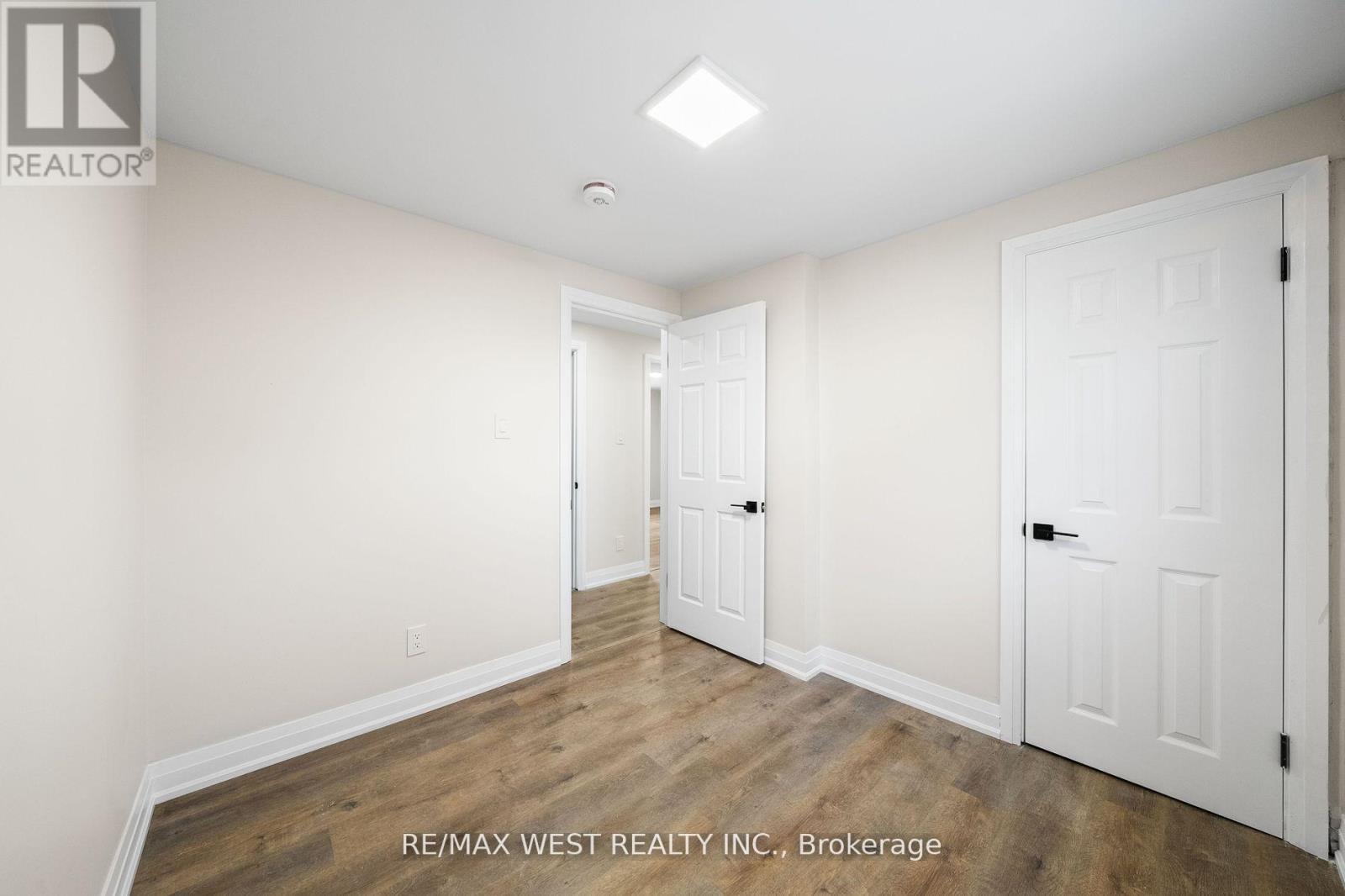 36 Wilson Court, Barrie (Allandale Heights), Ontario  L4N 5K8 - Photo 25 - S12848968