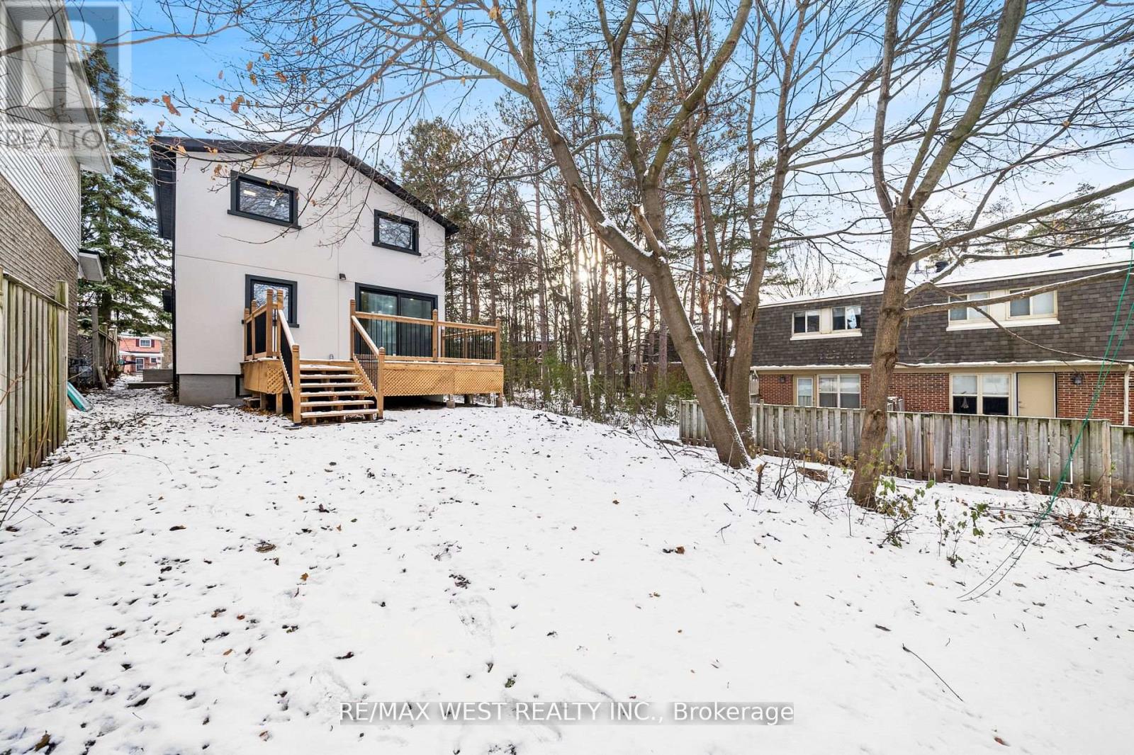 36 Wilson Court, Barrie (Allandale Heights), Ontario  L4N 5K8 - Photo 38 - S12848968