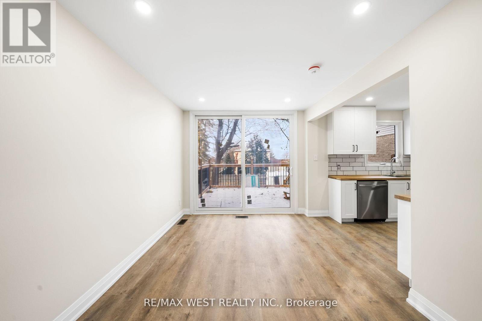 36 Wilson Court, Barrie (Allandale Heights), Ontario  L4N 5K8 - Photo 9 - S12848968