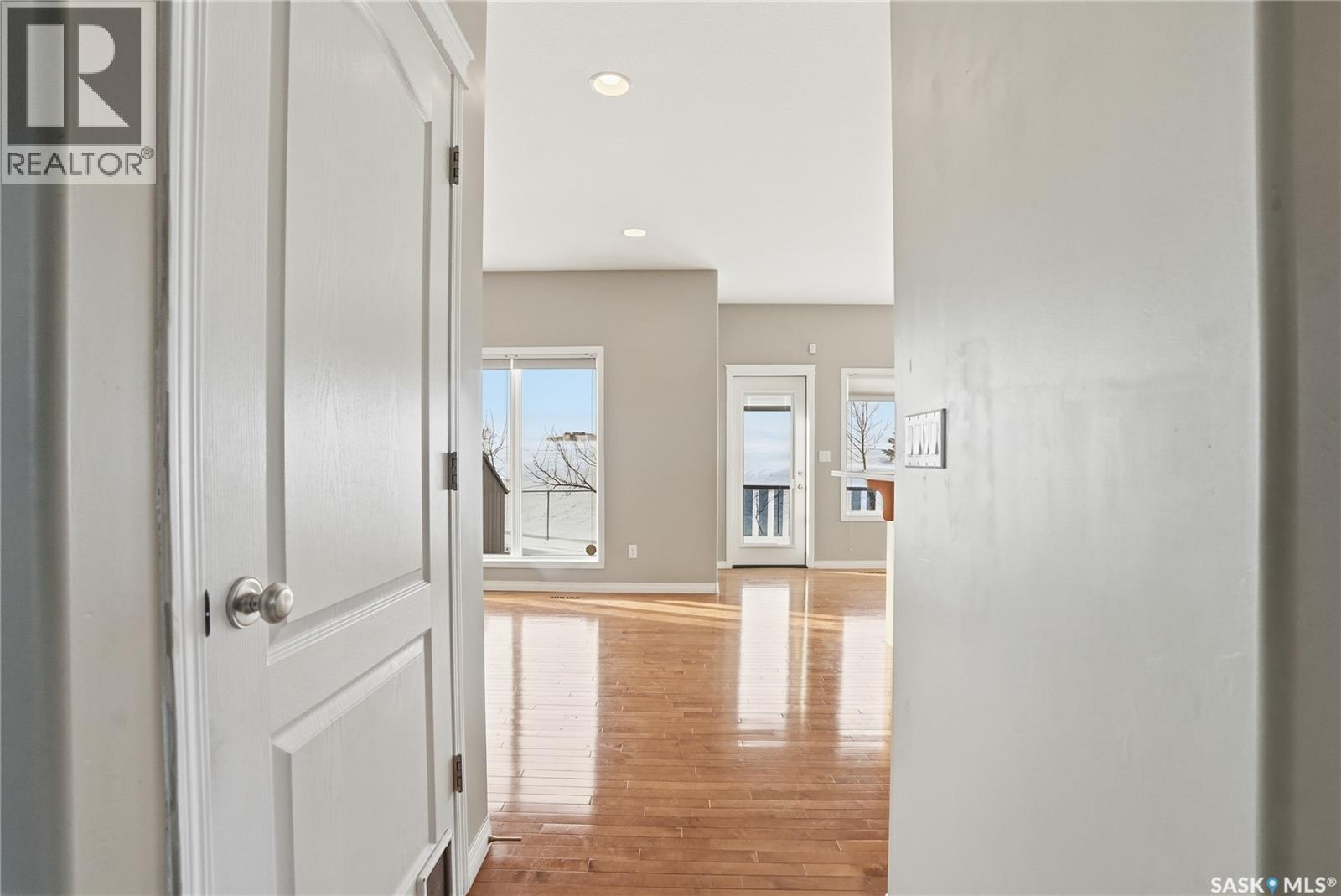 607 Beckett Crescent, Saskatoon, Saskatchewan  S7N 4X3 - Photo 5 - SK029604