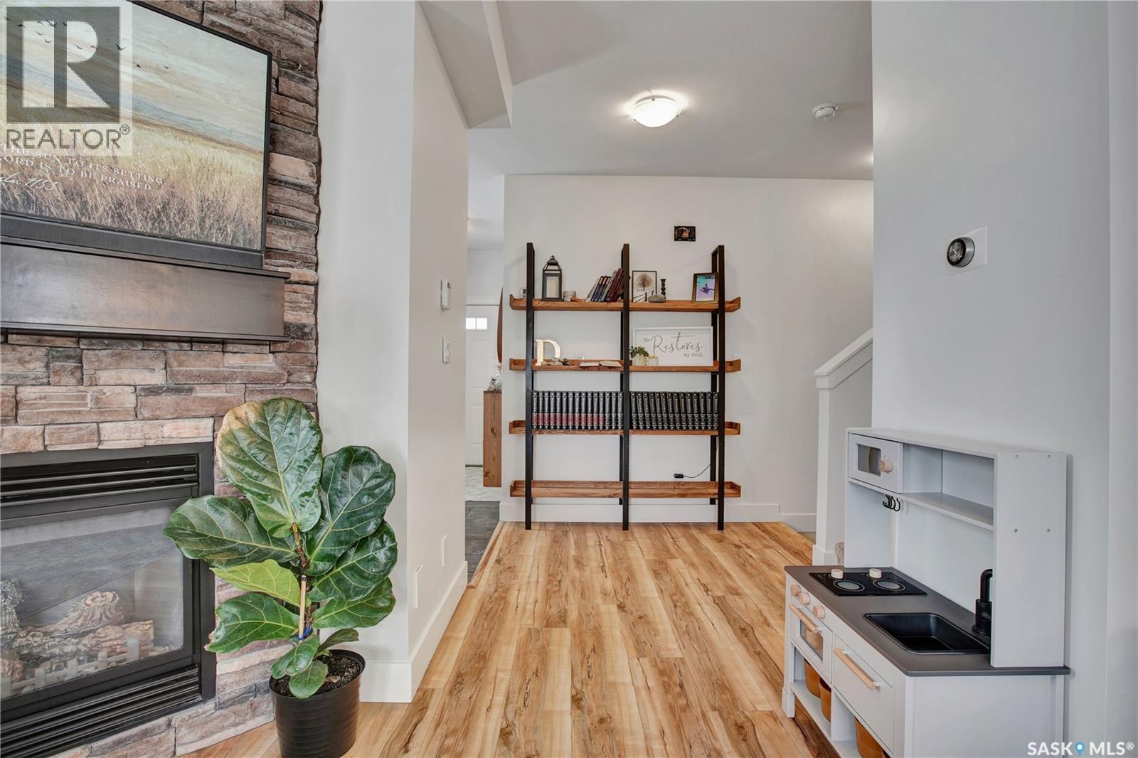 13 600 Maple Crescent, Warman, Saskatchewan  S0K 4S2 - Photo 3 - SK029575