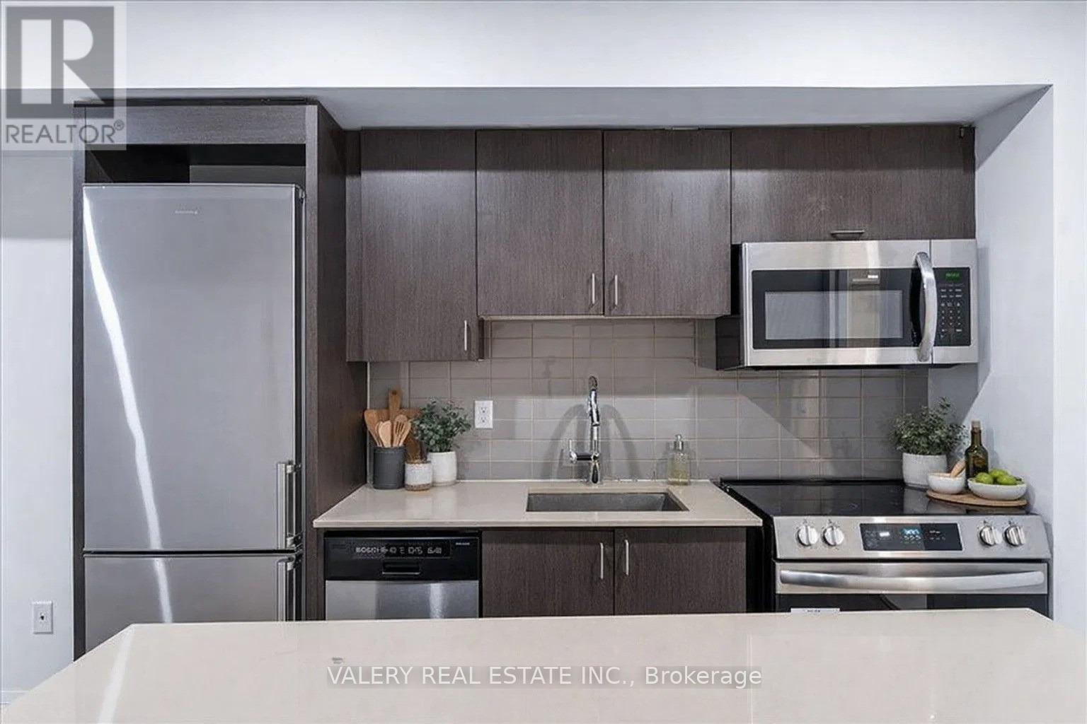 1 - 183 William Duncan Road S, Toronto, Ontario  M3K 0B7 - Photo 6 - W12848656