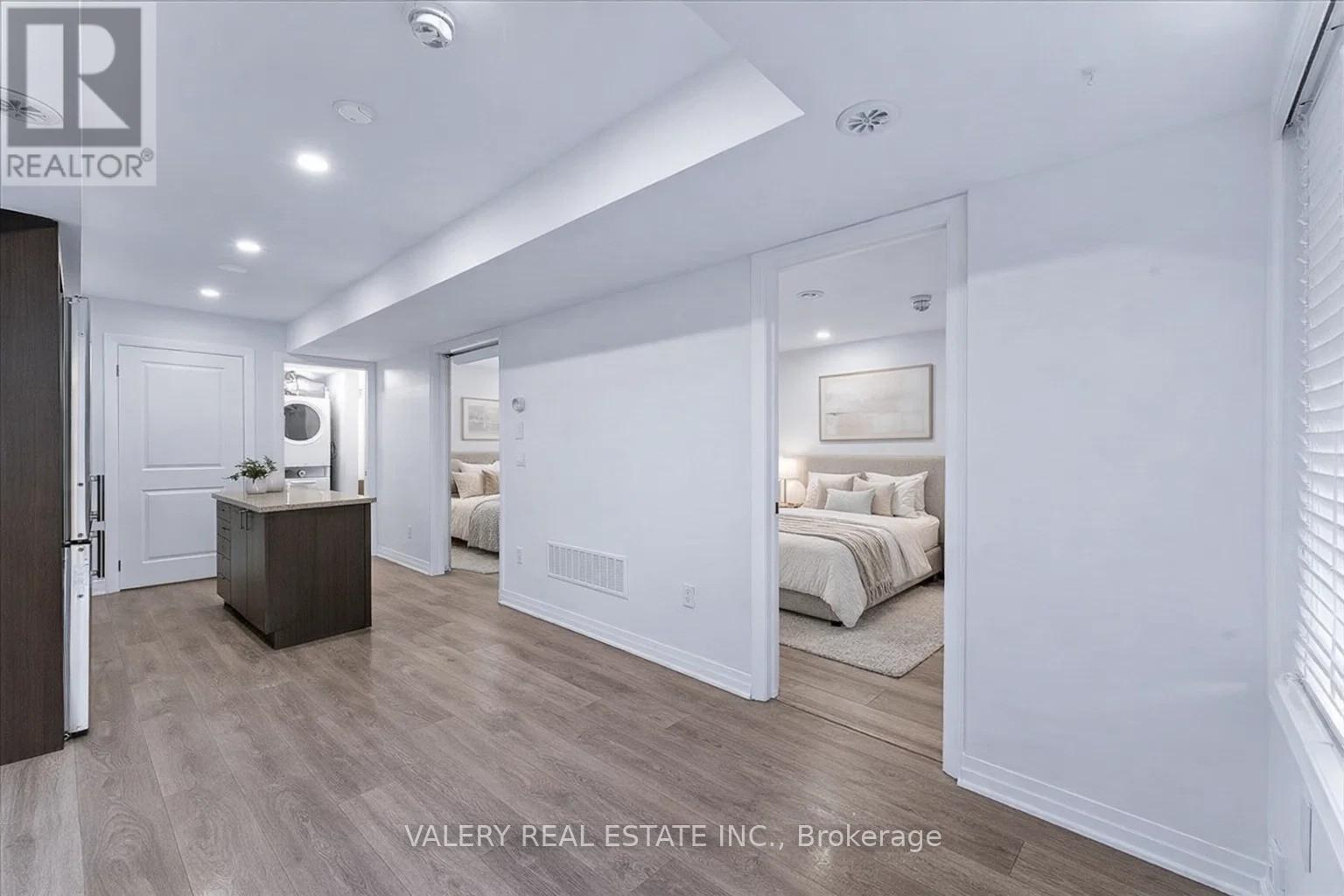 1 - 183 William Duncan Road S, Toronto, Ontario  M3K 0B7 - Photo 7 - W12848656