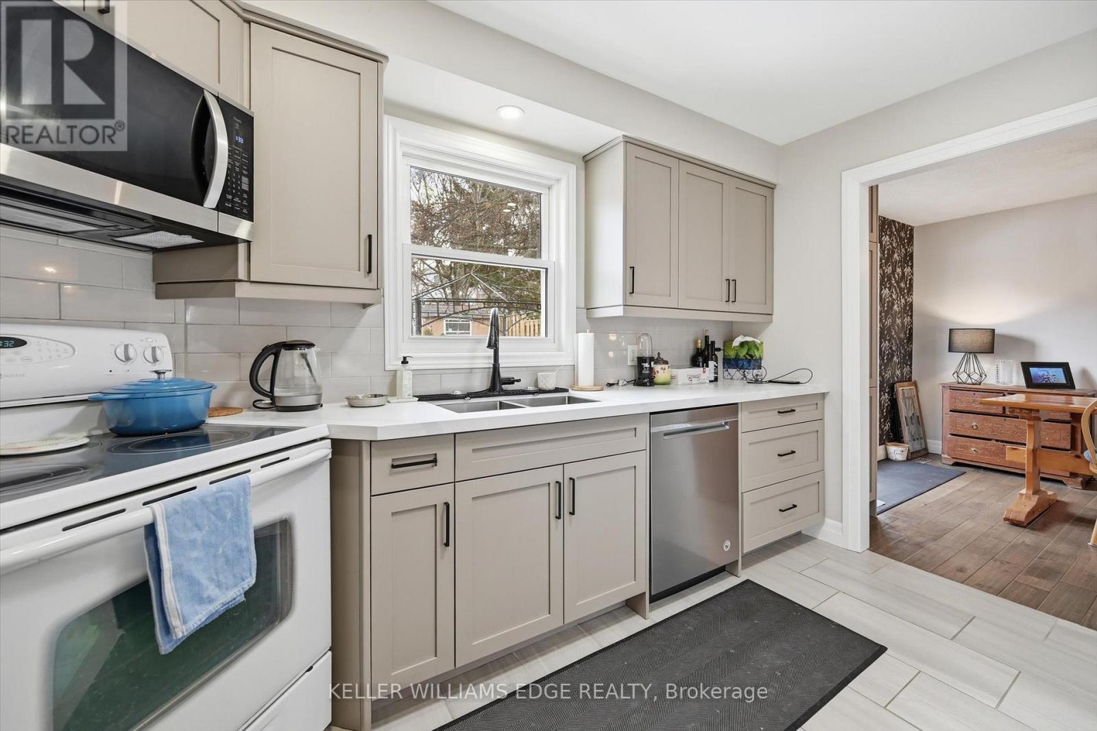 2478 Malcolm Crescent, Burlington (Brant Hills), Ontario  L7P 4A4 - Photo 16 - W12848658