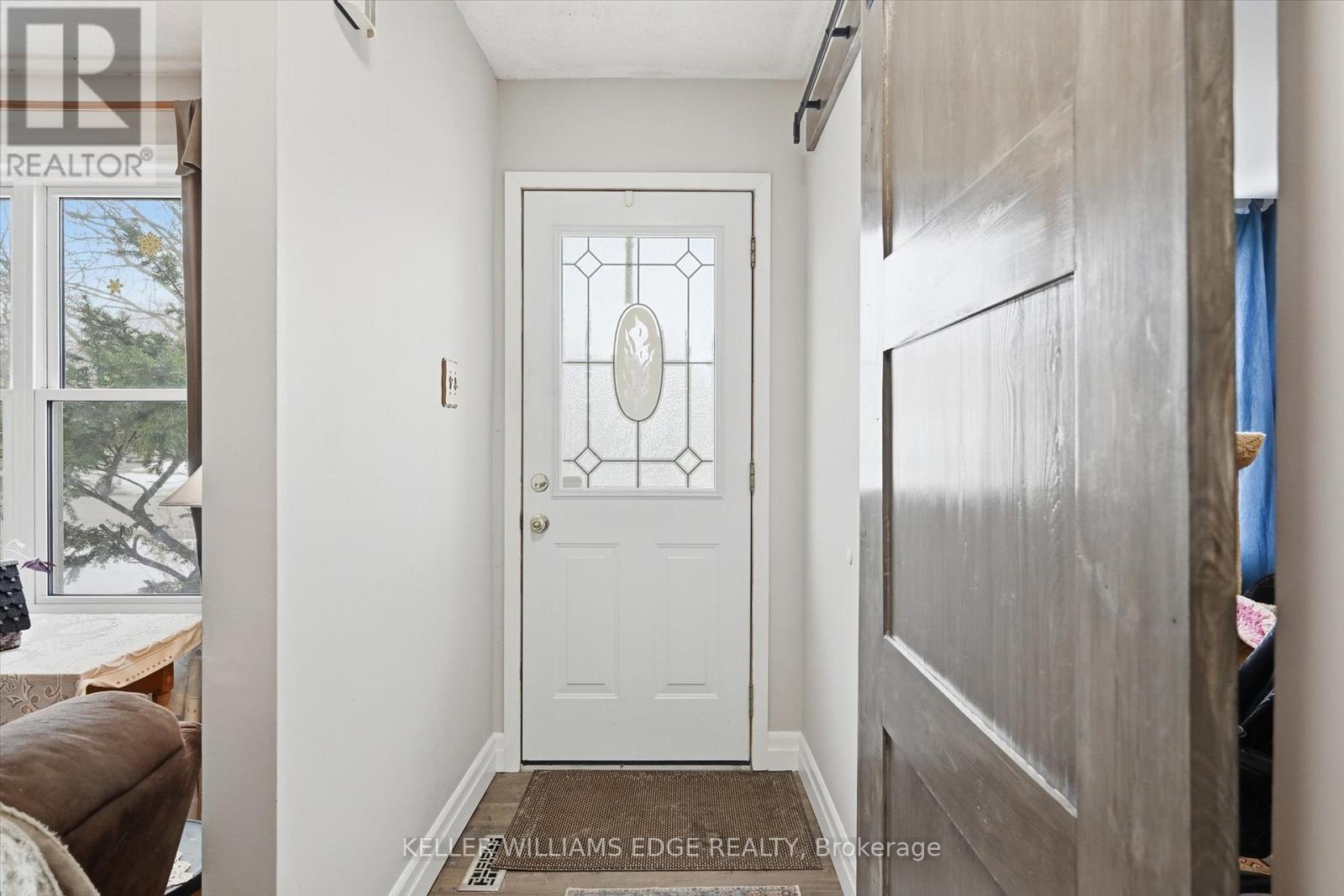 2478 Malcolm Crescent, Burlington (Brant Hills), Ontario  L7P 4A4 - Photo 4 - W12848658