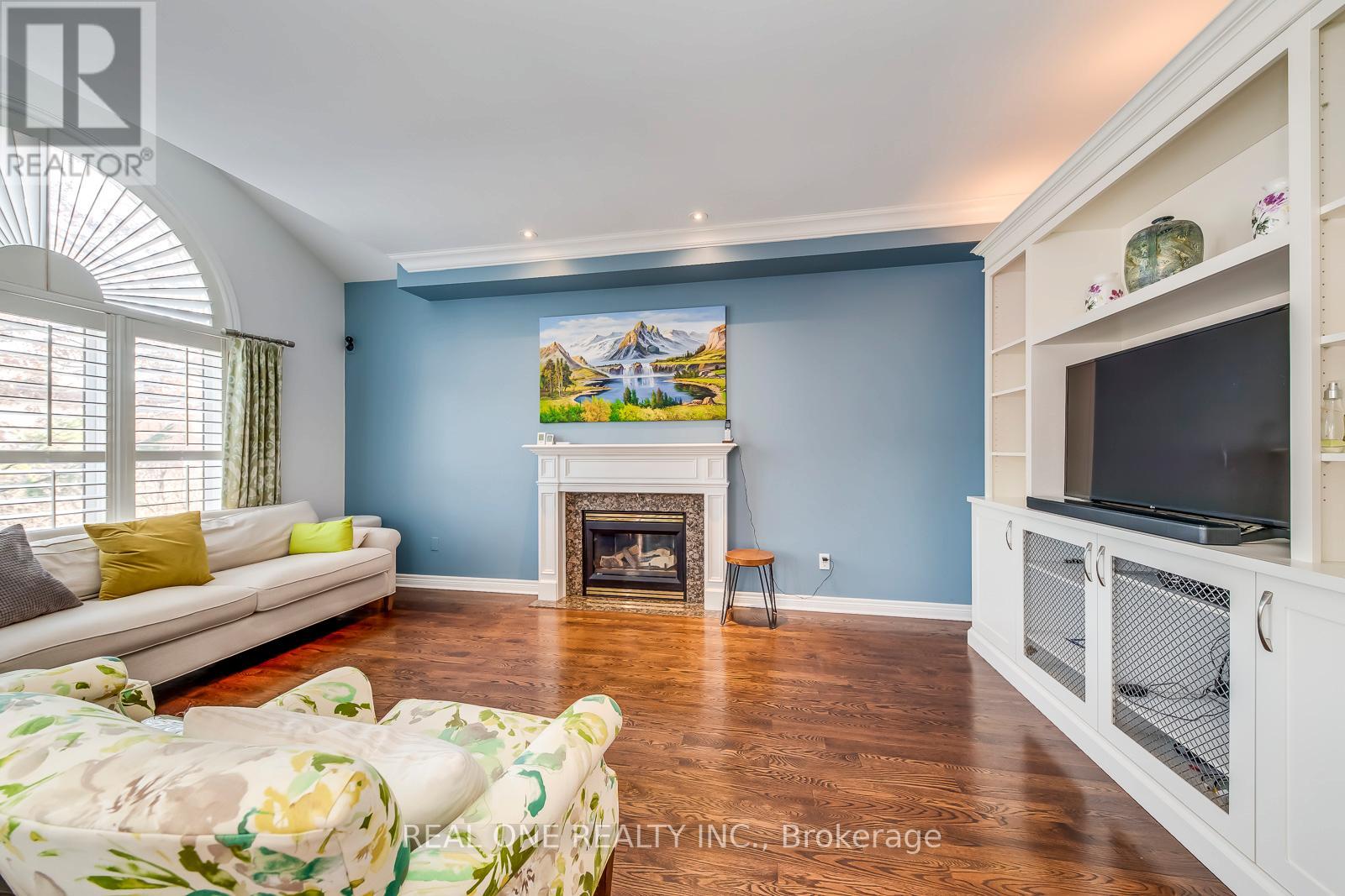 2211 North Ridge Trail, Oakville, Ontario  L6H 6W2 - Photo 11 - W12848694