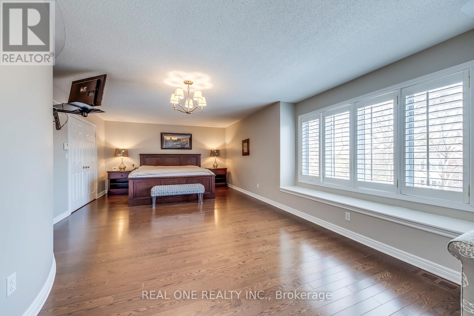 2211 North Ridge Trail, Oakville, Ontario  L6H 6W2 - Photo 25 - W12848694