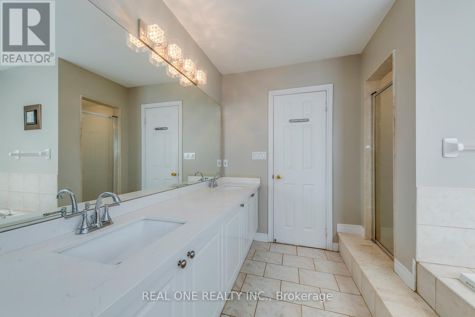 2211 North Ridge Trail, Oakville, Ontario  L6H 6W2 - Photo 31 - W12848694