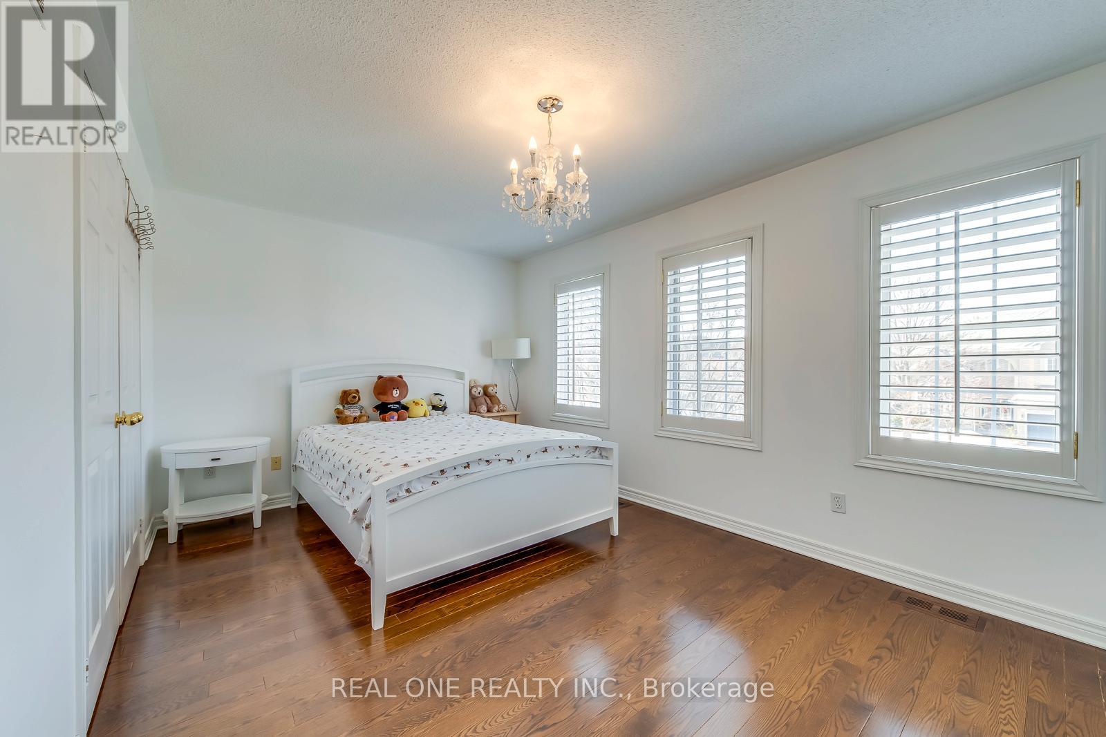 2211 North Ridge Trail, Oakville, Ontario  L6H 6W2 - Photo 33 - W12848694