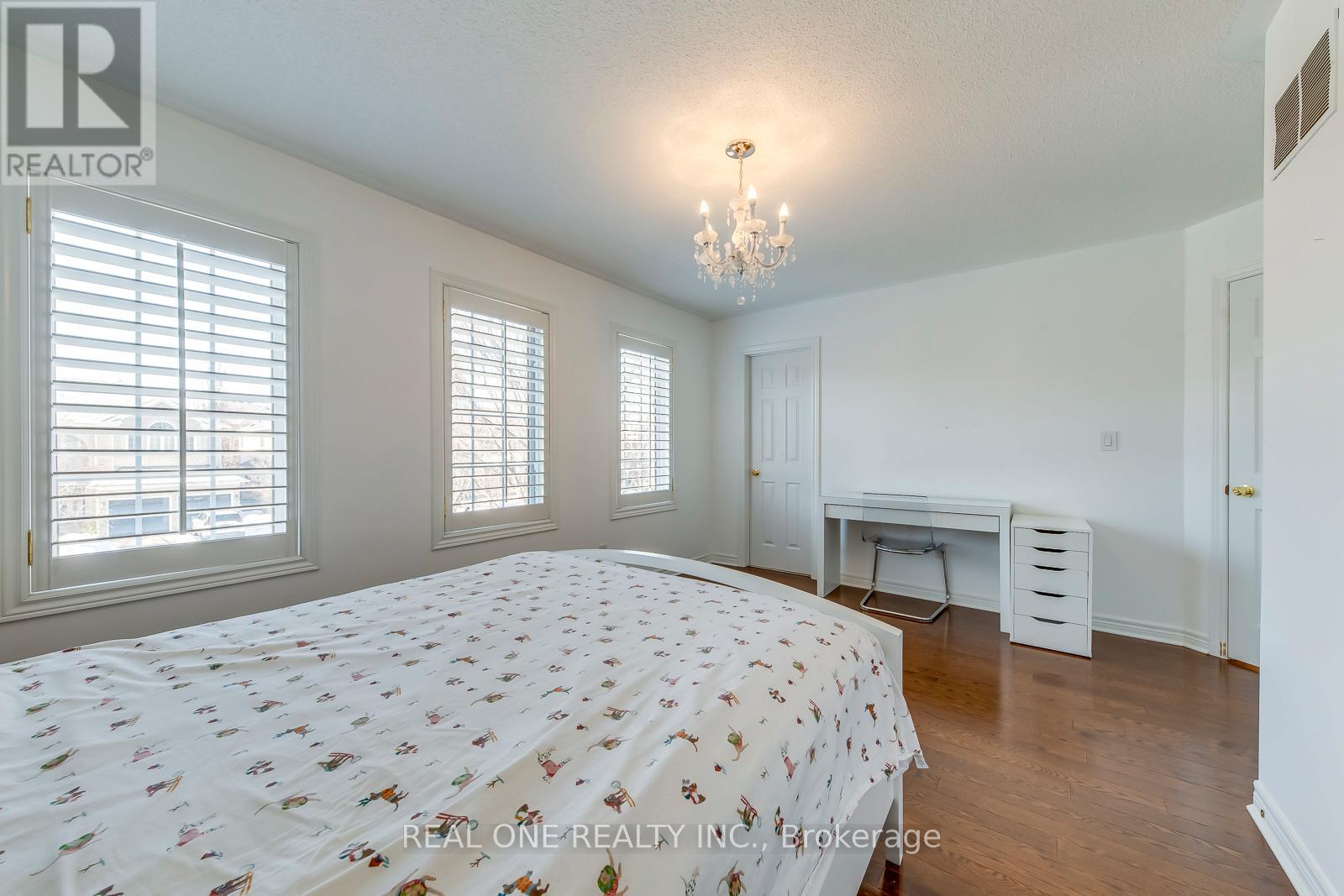 2211 North Ridge Trail, Oakville, Ontario  L6H 6W2 - Photo 34 - W12848694