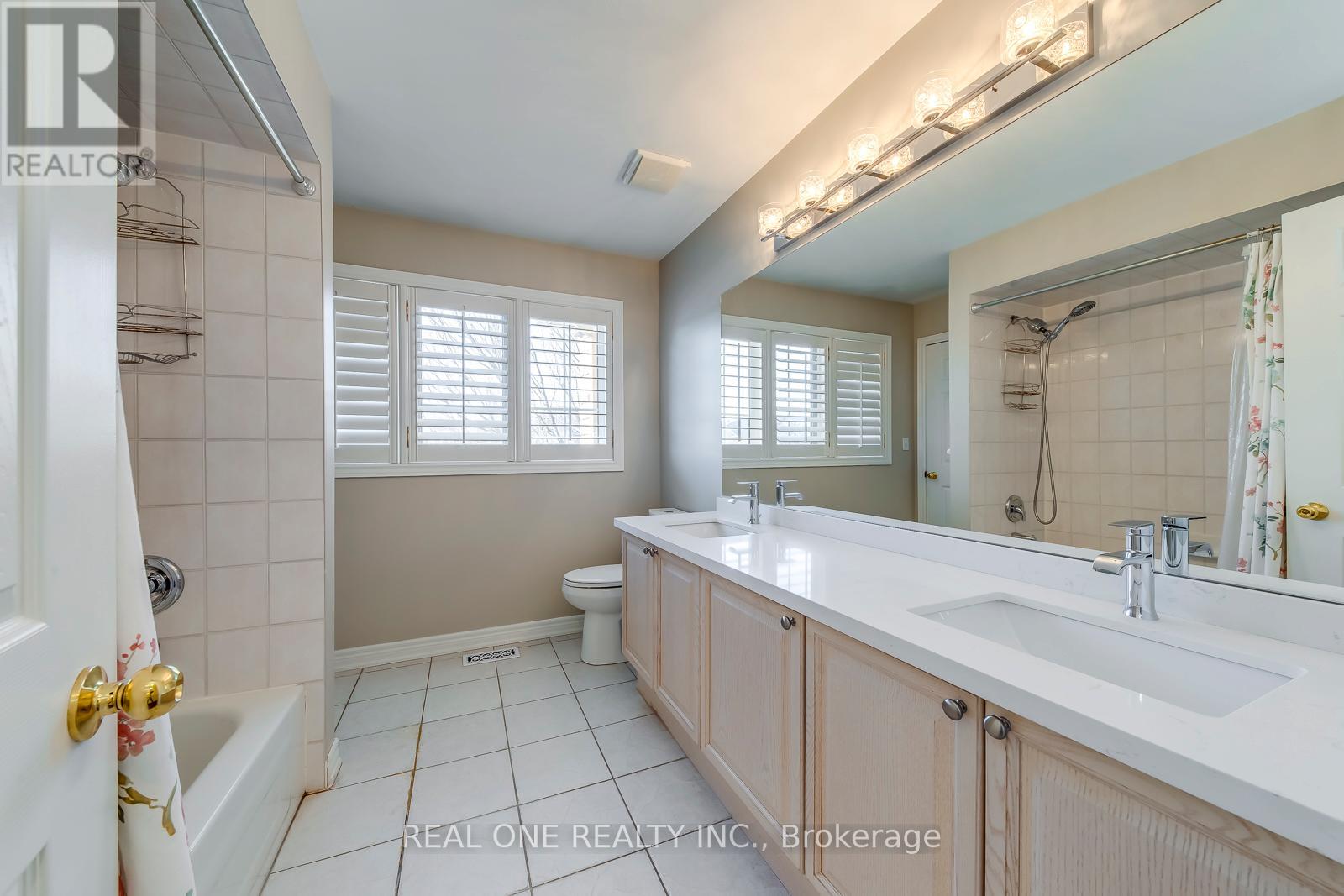 2211 North Ridge Trail, Oakville, Ontario  L6H 6W2 - Photo 36 - W12848694