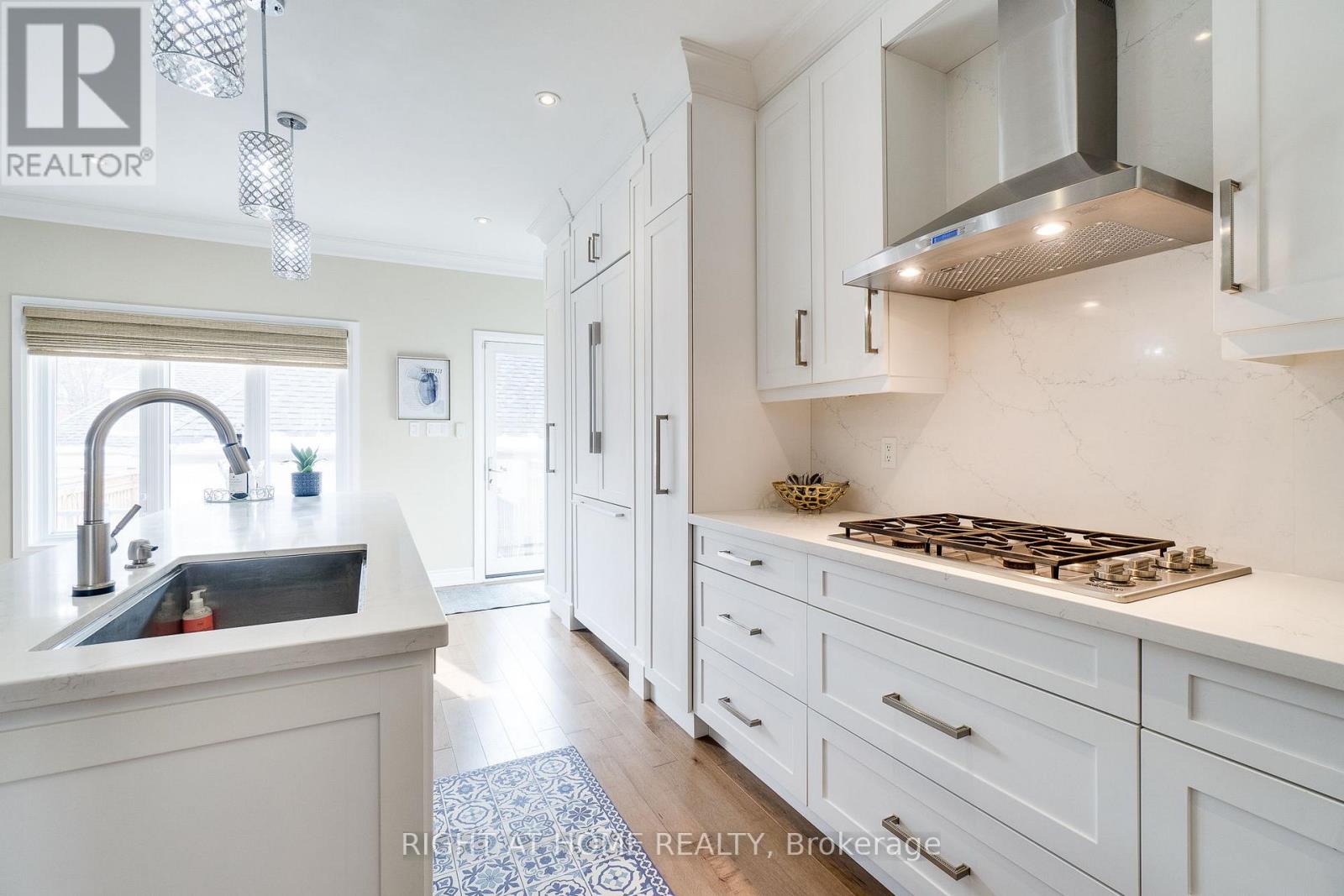 144 Gatwick Drive, Oakville, Ontario  L6H 6N3 - Photo 21 - W12848736