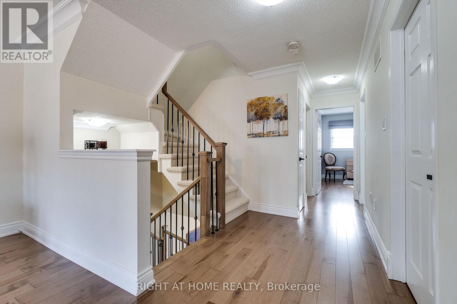 144 Gatwick Drive, Oakville, Ontario  L6H 6N3 - Photo 33 - W12848736