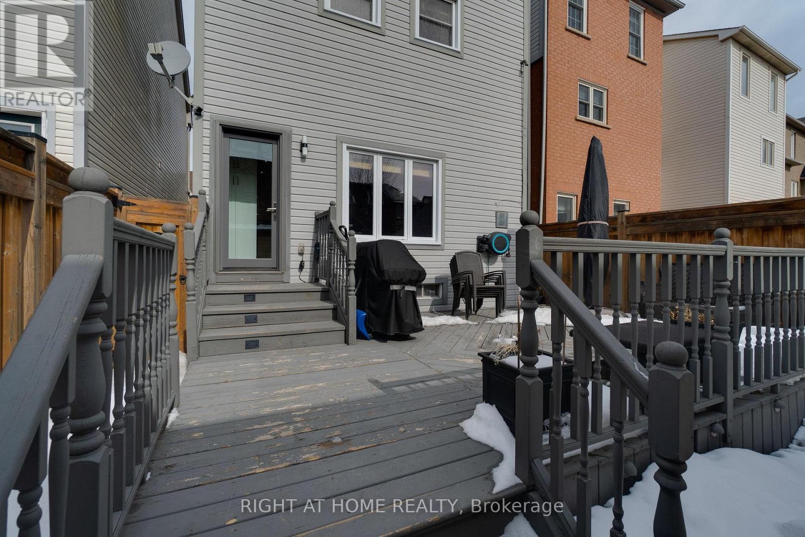 144 Gatwick Drive, Oakville, Ontario  L6H 6N3 - Photo 48 - W12848736