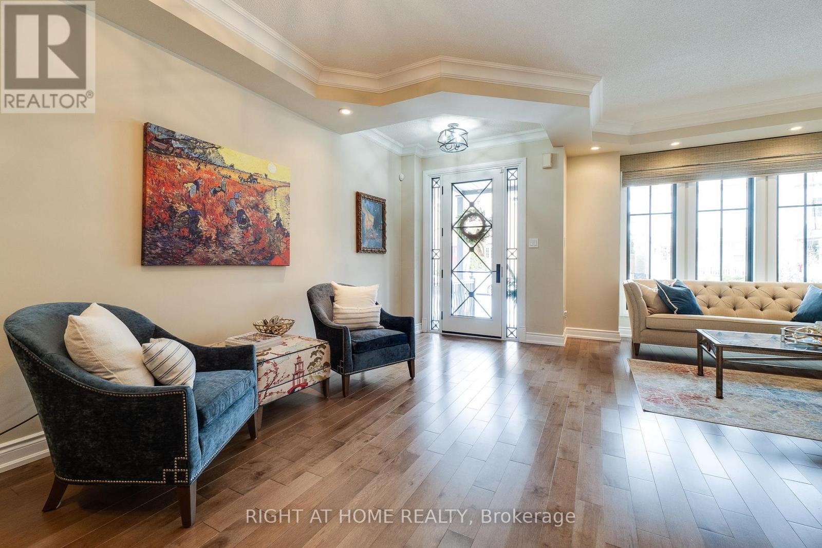 144 Gatwick Drive, Oakville, Ontario  L6H 6N3 - Photo 8 - W12848736