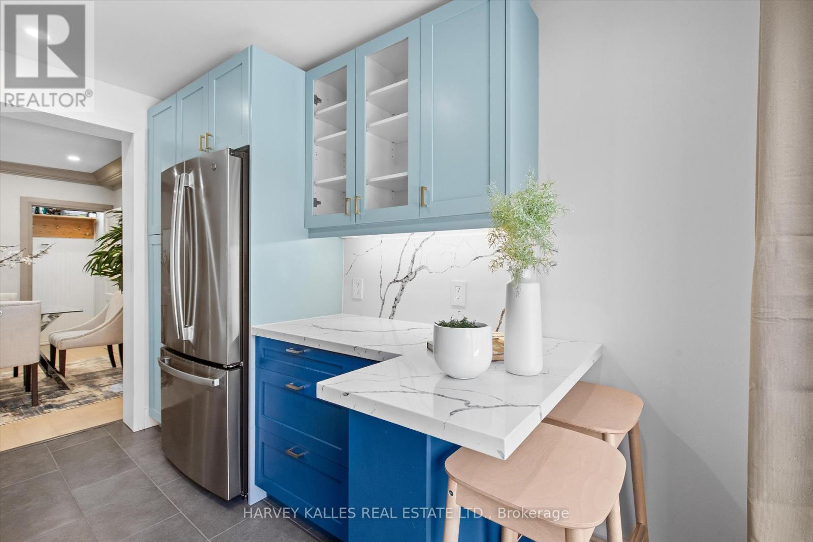 18 Page Avenue, Toronto, Ontario  M6S 2P5 - Photo 11 - W12848748