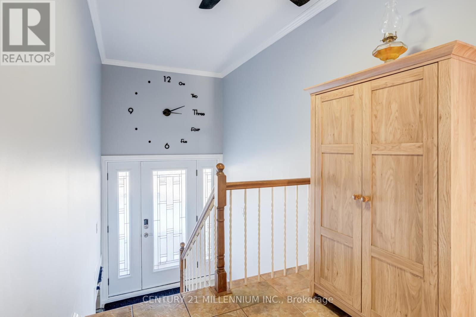 18 Morgandale Crescent E, Orangeville, Ontario  L9W 3C7 - Photo 3 - W12848752